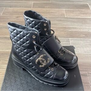 CHANEL Black Calfskin Shiny Calfskin Quilted Lace Up
Combat Boots size 39 (NIB)